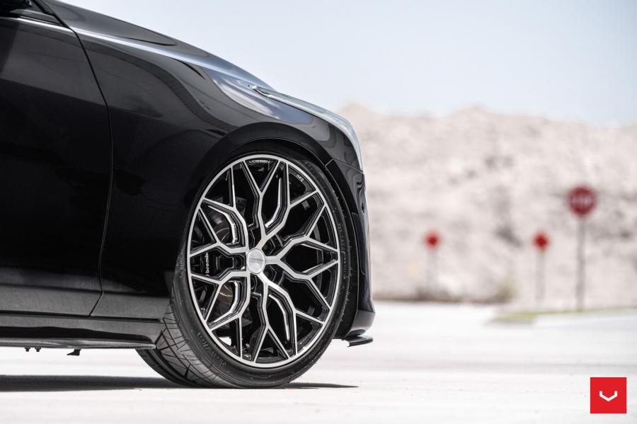 Детали экстерьера Cadillac CTS-V on Vossen Wheels (HF-2) 2018 года  (фото 13 из 13)
